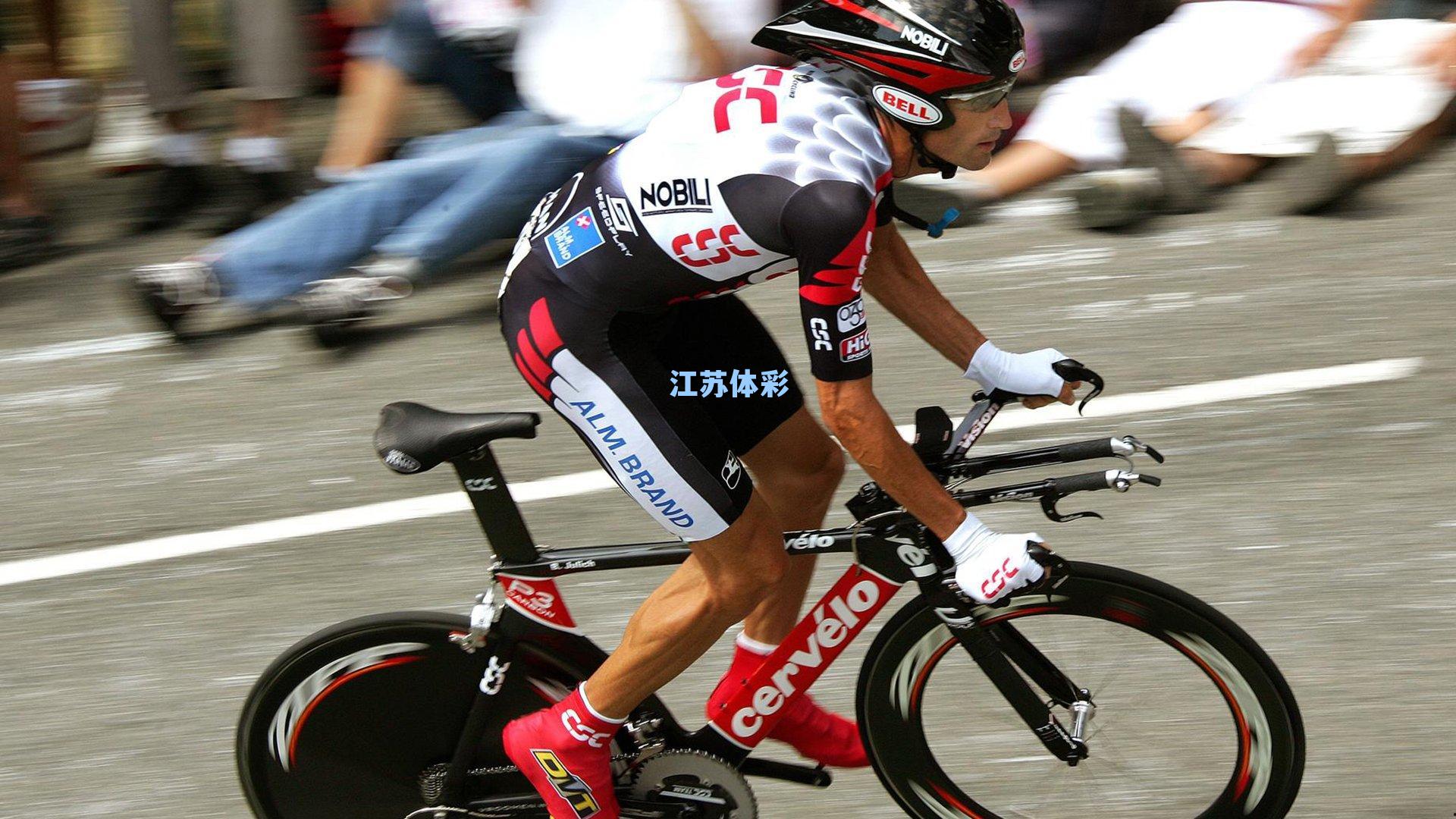 里夫斯生涯之夜闪耀洛城!狂轰40+三双率湖人逆转,主场球迷齐声高呼MVP